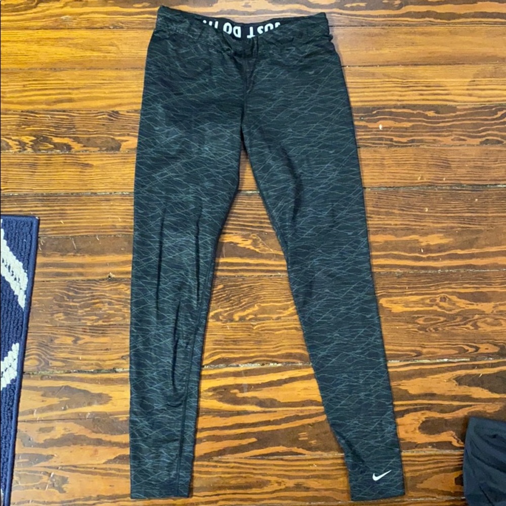 Nike Therma Fit Medium Work out tights leggings